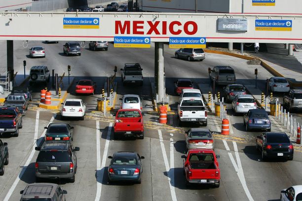 Travessias pela fronteira continuam a cair, com exceção dos mexicanos